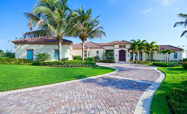 Best Interlocking Driveway Pavers  in Leesburg, OH